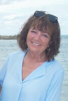 Debra Lee Leigh